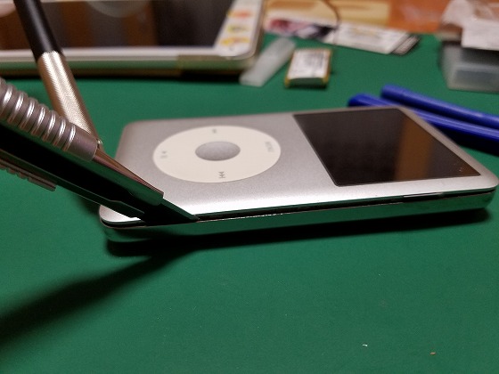 iPod電池交換 - なじょんしょば