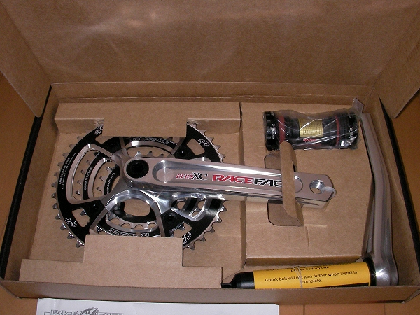 Intense Tracer Vpと シマノ XTRにRaceFace DEUS XC クランクとTIOGA D