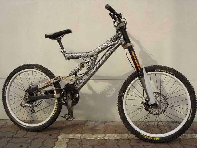Sinister Splinter 他人様のMTB その1 Sinister Splinter - 休日モード