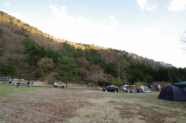 西湖キャンプ場テント村