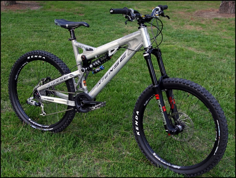 Amazing MTB 2011 Intense M9 & 951 - 休日モード Amazing MTB 2011 Intense M9 & 951 - 休日モード