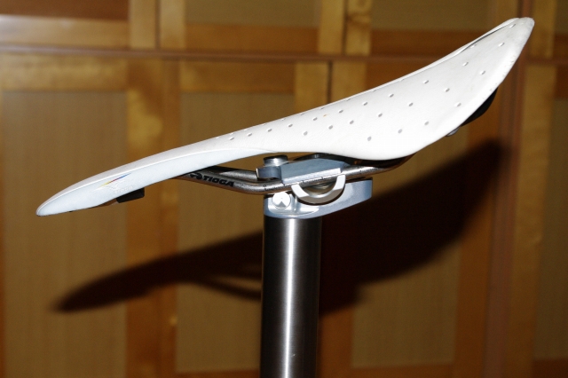 pmpチタンシートポスト Kuwahara Gaapの再生 - 休日モード