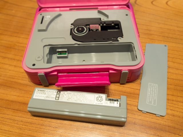 個別「Twinbird ポータブル防水DVDプレーヤー VD-J719」の写真、画像