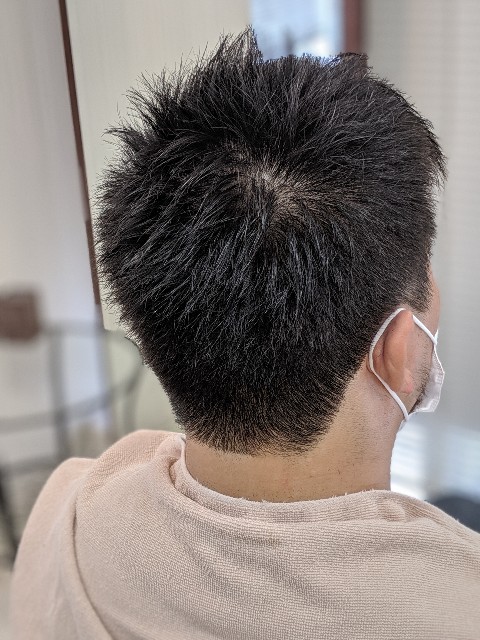 今更聞けない ビジネスマンにピッタリの髪型 自然なソフトモヒカンスタイル第2弾 メンズ縮毛矯正 ダウンパーマ専門美容師 タケダシュン