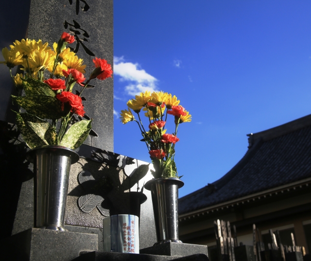 東京での永代供養の費用は、場合によっては言うほど安くはならない。