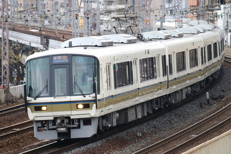 トミックスから221系が発売されるらしいです！ウヒョ～～ - 安全側線