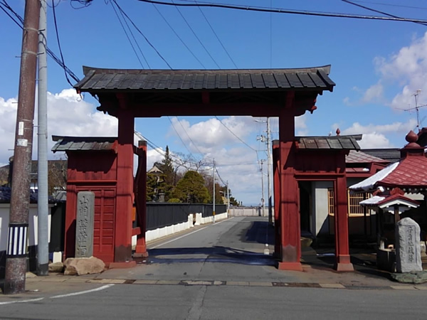 弘前市禅林街 赤門 角度違いの写真