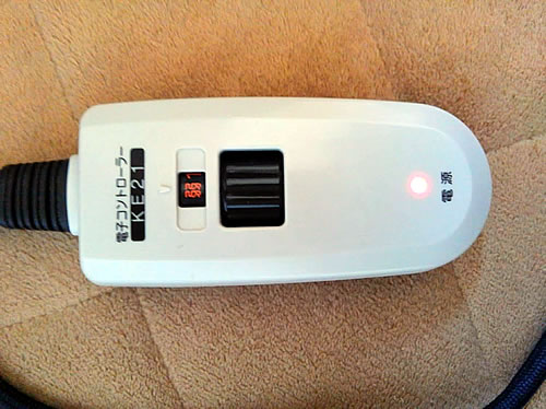 コタツのコントローラーの写真