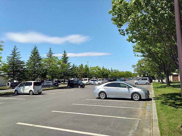 弘前市運動公園 西側の駐車場