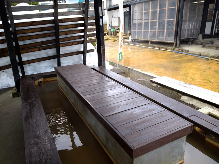 岩木山神社の無料休憩所 足湯