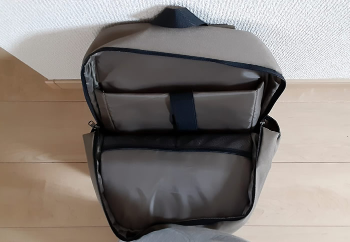 ワークマンのリュック_内側の収納スペース