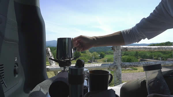 コーヒーを淹れるお湯を沸かす02