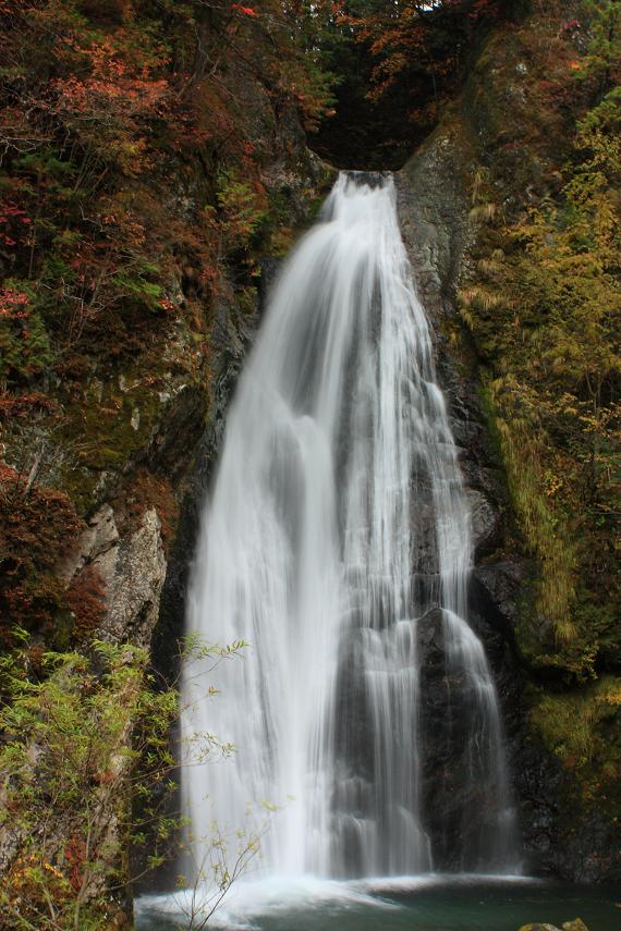 f:id:aohige0718:20160904134853j:plain 銚子の滝