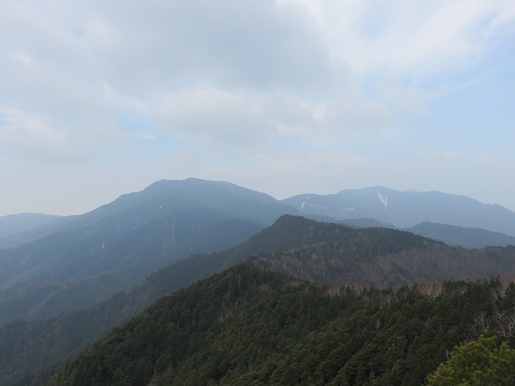 振り返っての北奥千丈岳方面