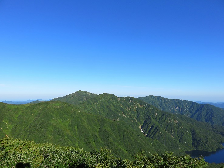 以東岳景色
