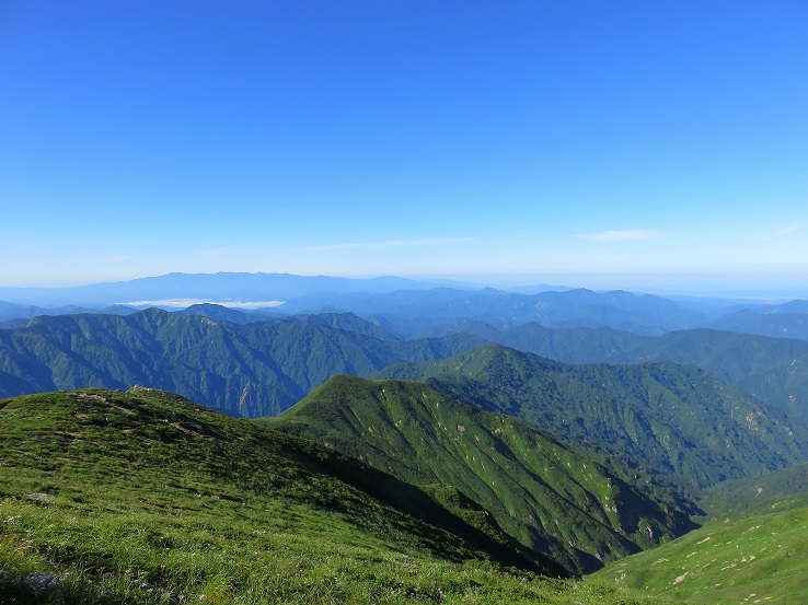 朝日連峰以東岳周辺