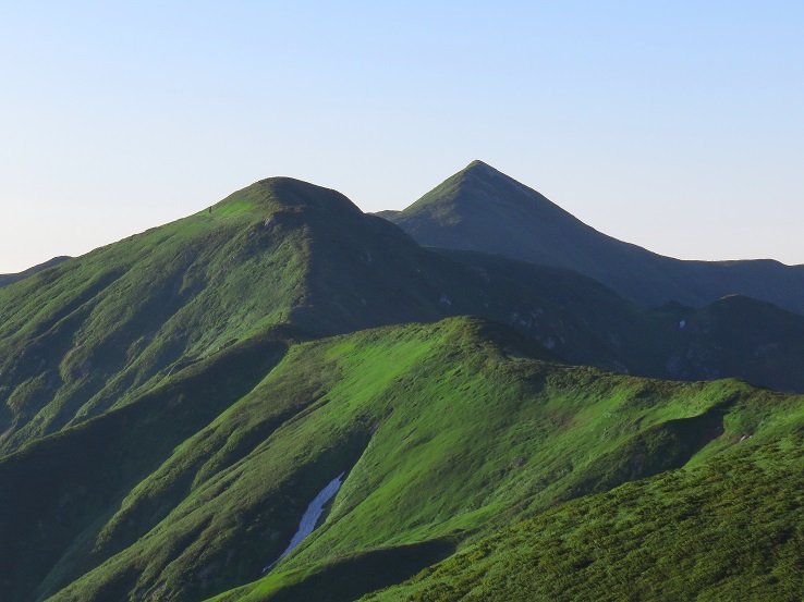 アップ大朝日岳