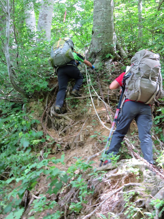 月山の核心部激急登