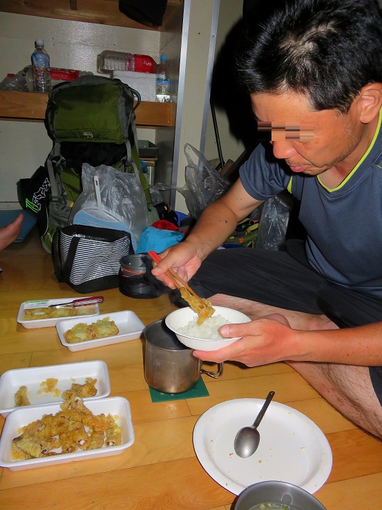 避難小屋泊の料理