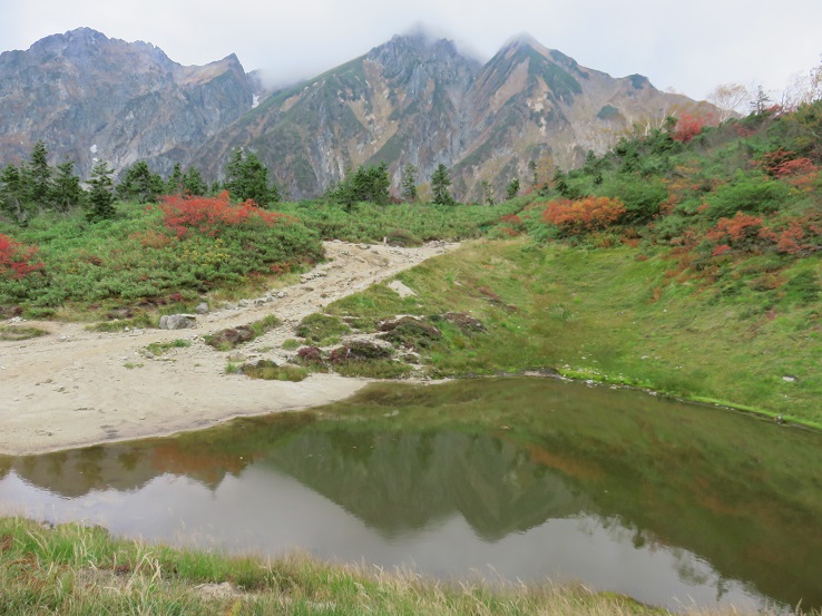 西遠見山の池塘