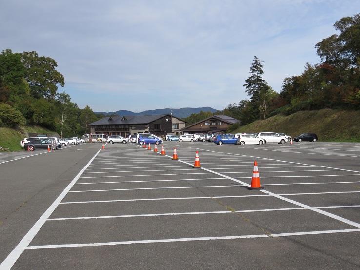 御池の駐車場