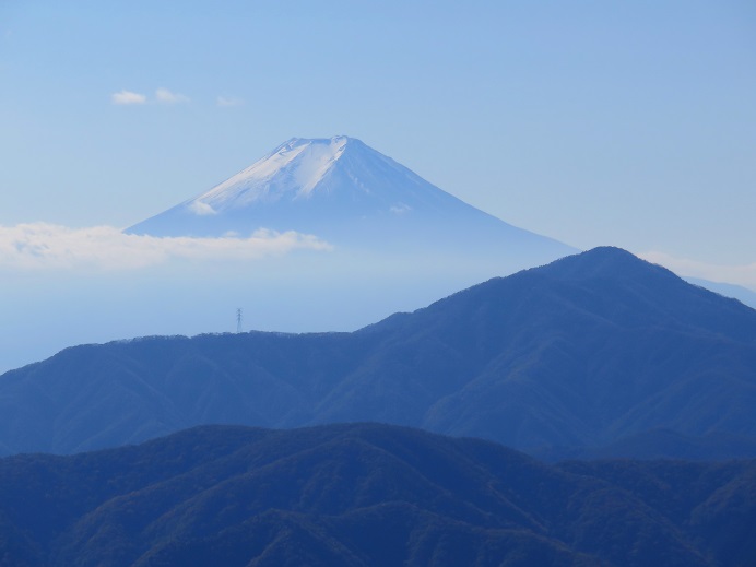 石尾根から富士山の景色