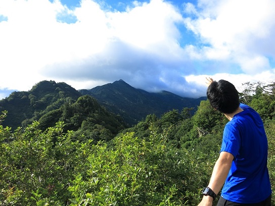 飯豊山と間違えてしまう宝珠山景色