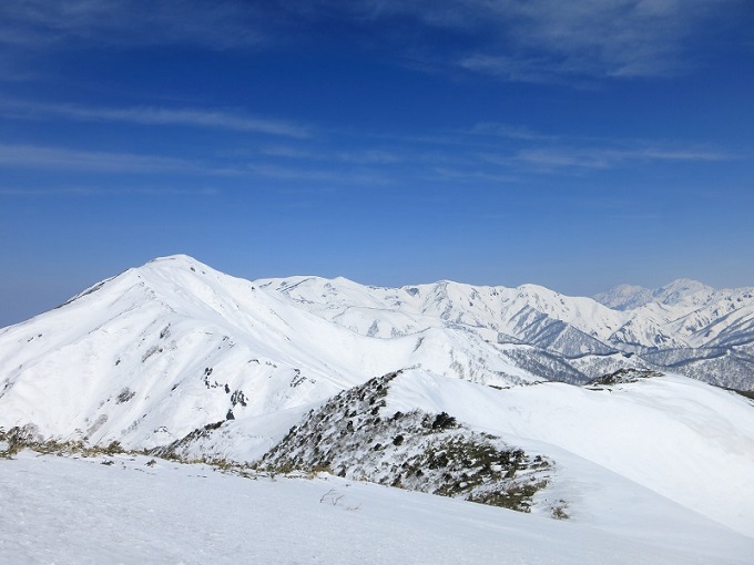 上越国境稜線名峰柄沢山