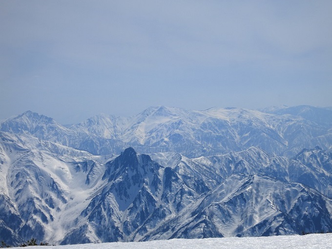上越の山々雪景色