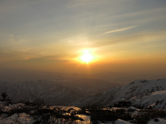 上越国境稜線の日没