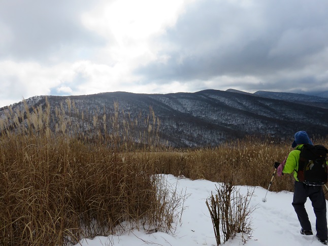 三国山雪が積もってます