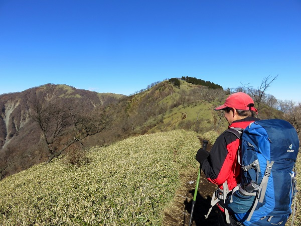 丹沢山も近いようで遠い