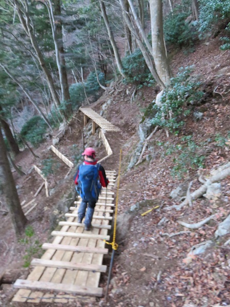 札掛登山道