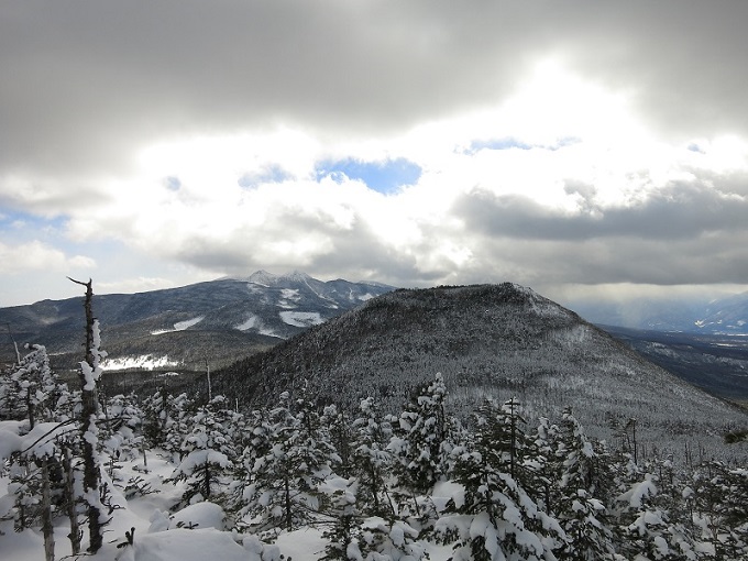 縞枯山の山頂からの景色