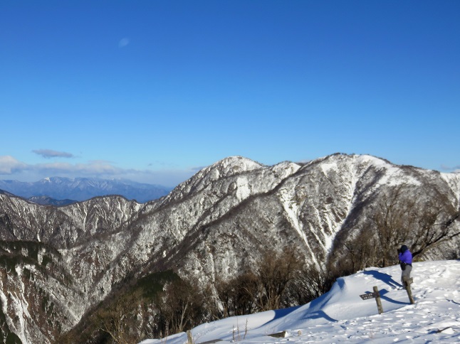 蛭ヶ岳方面真っ白で綺麗な景色