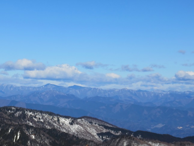 奥多摩方面雪化粧