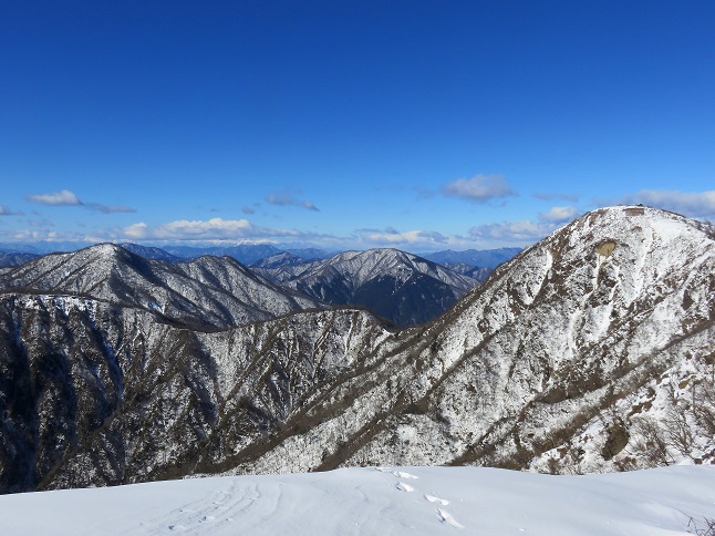 蛭ヶ岳に檜洞丸大室山