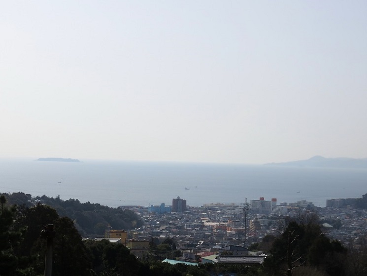 初島
