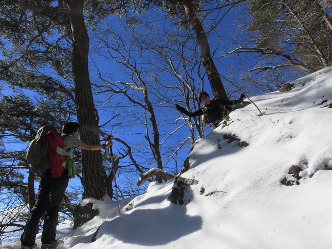 三つ峠山は意外と暑く