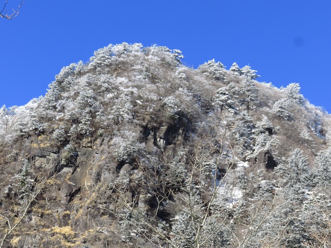 三つ峠山屏風岩
