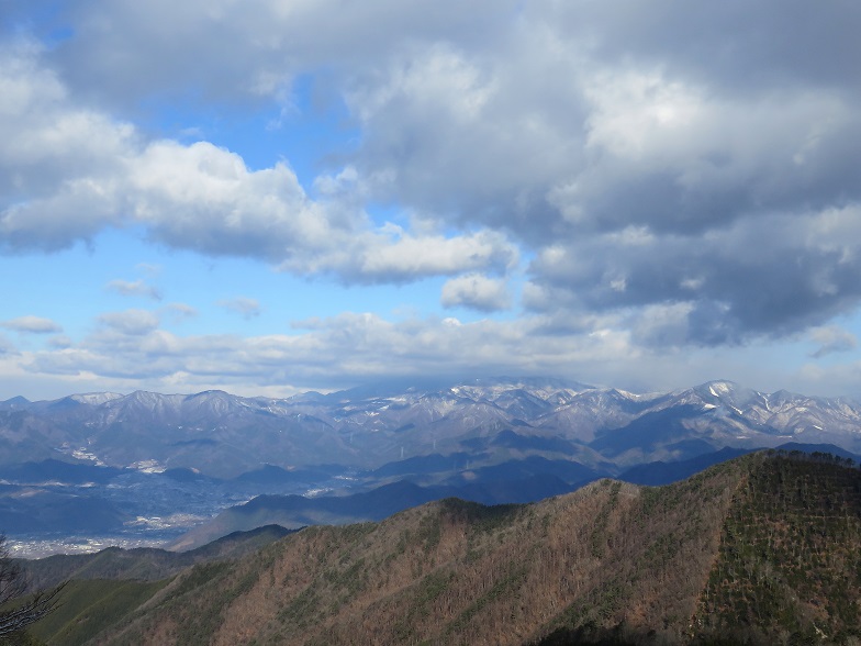 源次郎岳の登山口まで展望が良い