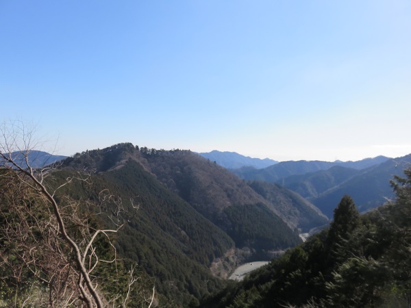 丹沢山塊の展望が抜群