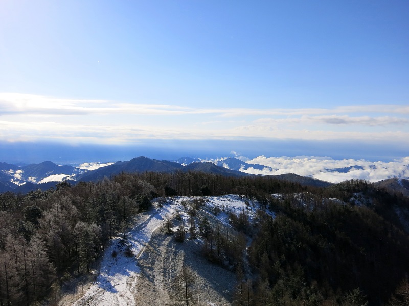 雲取山の石尾根がとても綺麗