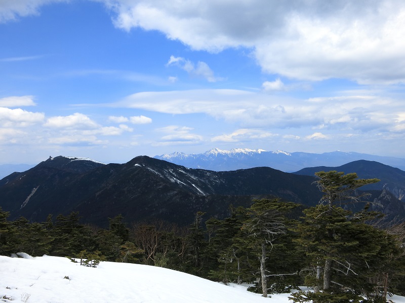 金峰山の稜線