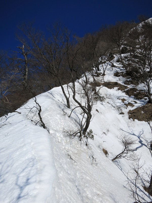 ナイフリッジ歩き