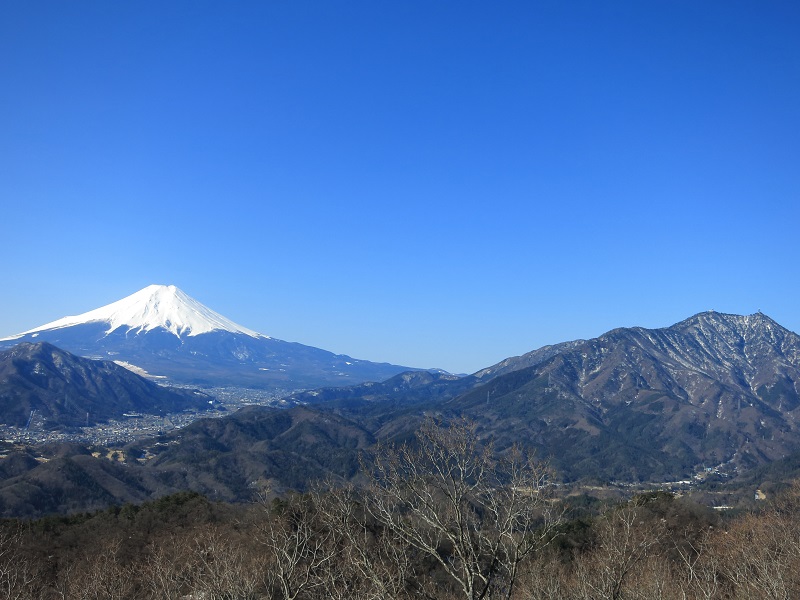 高川山鶴ヶ鳥屋山からの富士山