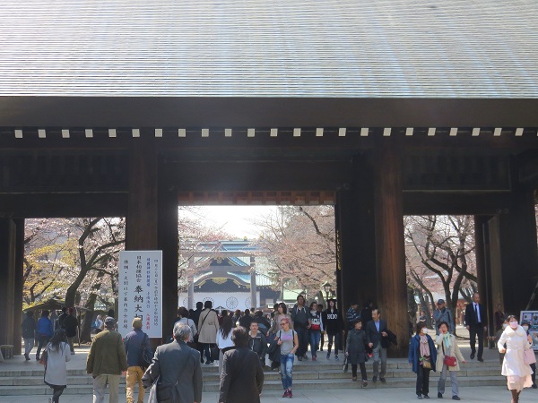 靖国神社鳥居