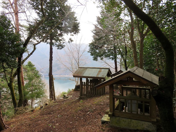 丹沢三峰祠