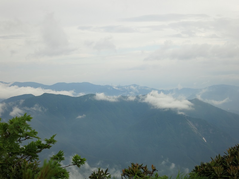 谷川岳日白山方面景色