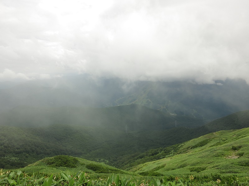 平標山の山頂景色